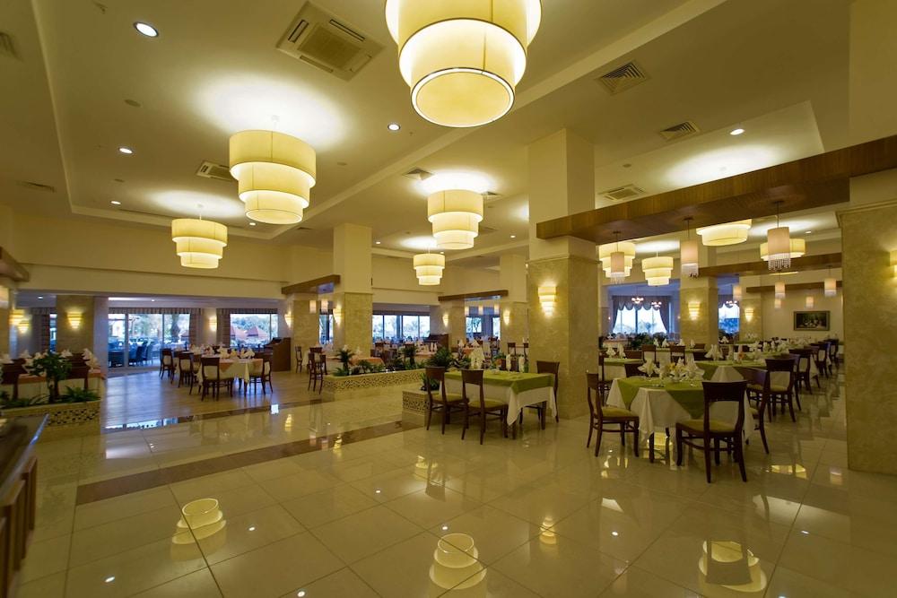 אוקורקאלאר Saphir Resort & Spa מראה חיצוני תמונה
