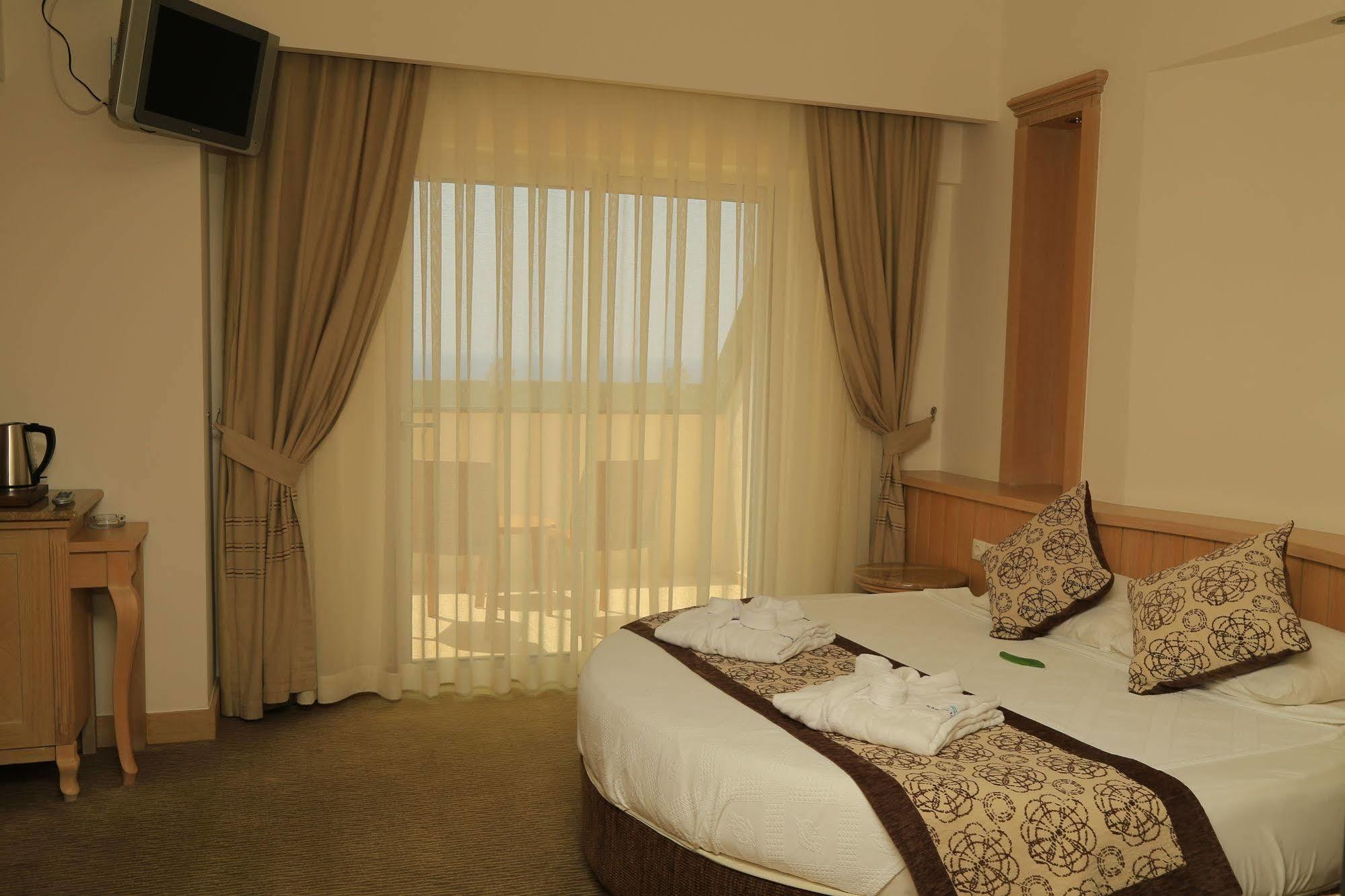אוקורקאלאר Saphir Resort & Spa מראה חיצוני תמונה